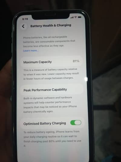 Iphone 11 64 gb water pak 10/10 batery health 81