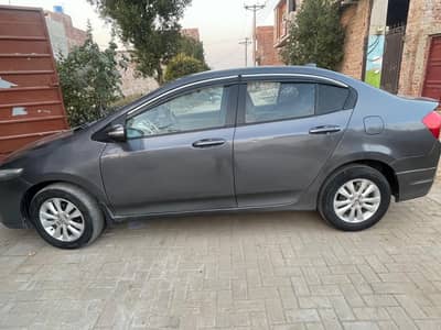 Honda city 2015  chat degi bunat genin saido sy showr