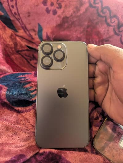 iphon 13pro  back Chang ha battery health 83% ha condition 10x8 all ok