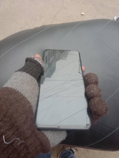 All ok mobile no issue  gaming phone 8/128