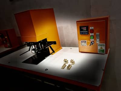 Heet Embossing press