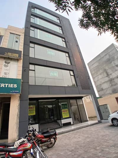 5 Marla Commercial Hall 1st Floor Brand New 2 Cabin Original Picture Original Price 100%