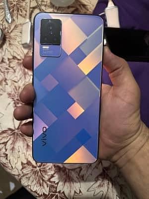 Vivo v21 e available for sale in good price
