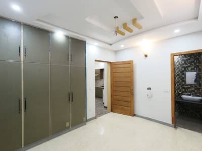 3 MARLA BRAND NEW HOUSE AVAILABLE FOR SALE