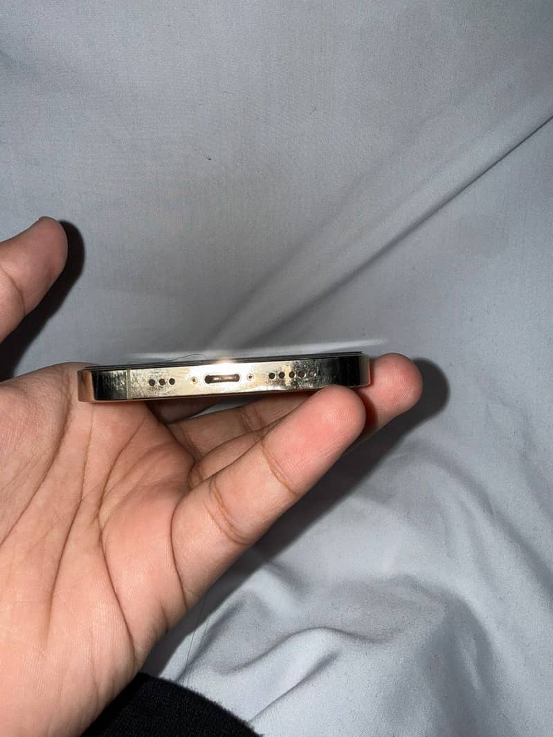 iPhone 13 pro jv 4