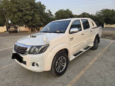 Toyota Vigo Hilux Diesel 3.0 White Thailand 2011 model 2014 register