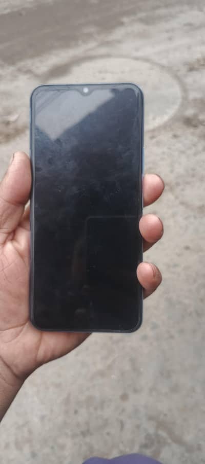 Y33s 8+4 gb ram 128 Room