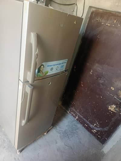 Haier frig for sale