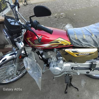 125 self golden adeshan