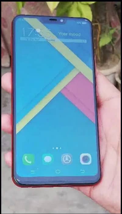 Vivo Y83 Dual Sim   6 GB Ram   128 GB Internal Memory.