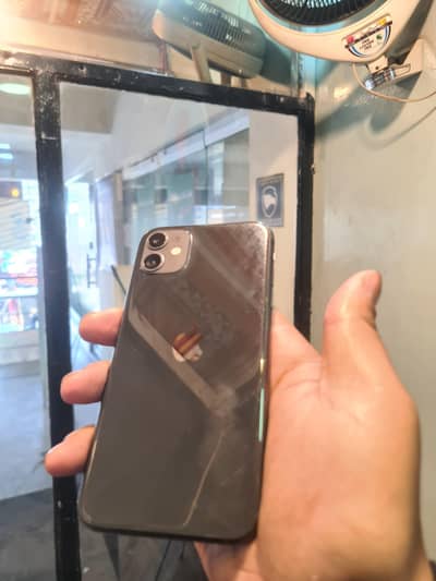 iphone 11 64 gb pta approved waterpack 83% battery