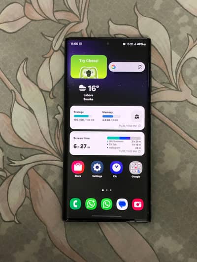 samsung s22 ultra (with box and cahrger)