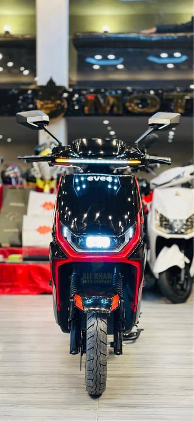 SCOOTY SCOOTER M6 E8S Pro T9 YADEA G7 T5 RAMZA EVEE NISA C1 AIR MALE