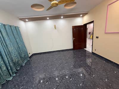 10 Marla Full House For Rent