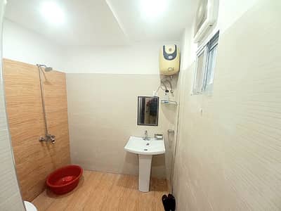 Furnished apartment *unmarried couple not allowed*