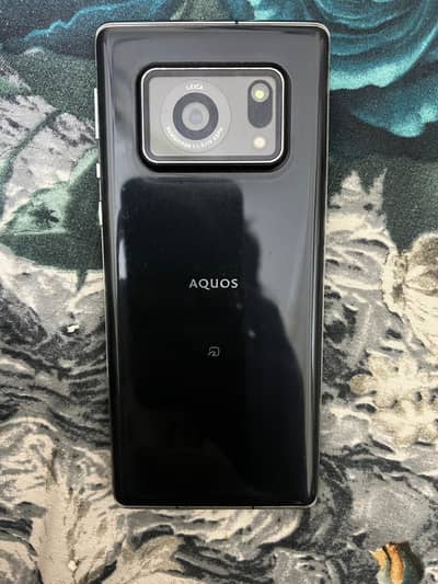 sharp Aqous R6 12/128