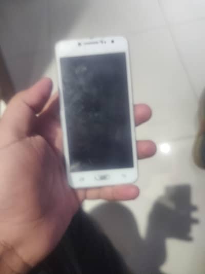 Samsung Galaxy grand prime 2gb 16 Rom