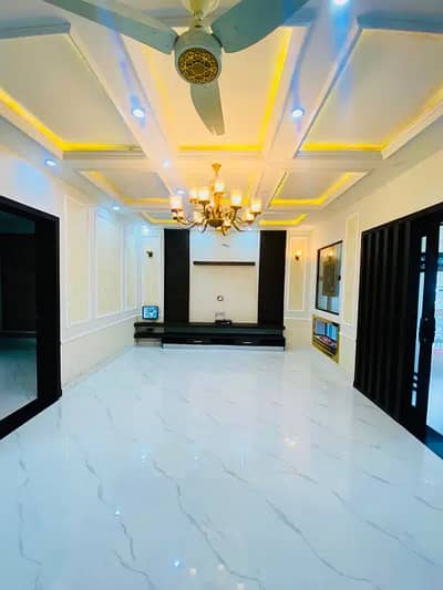 10 Marla 2 Bed Room Uper Portion in Gulraiz near Bahria Town