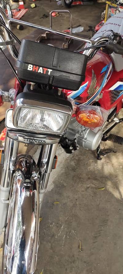 Honda CG 125 only 4600 km driven
