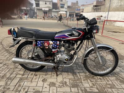 Honda cg 125 black colour