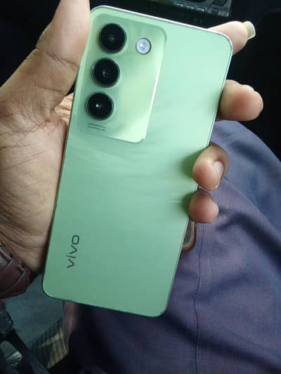 vivo Y100 is up for sell