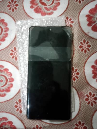 Google pixel 7 pro small doted panel