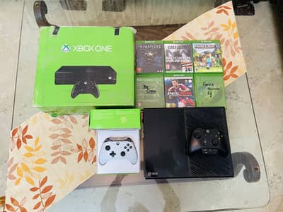 Xbox One 500 gb | 2 controllers | with Games | Original Box