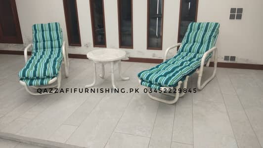 Swimming Pool Loungers - Pool Beds - Sun beds - Loungers - Sun bath