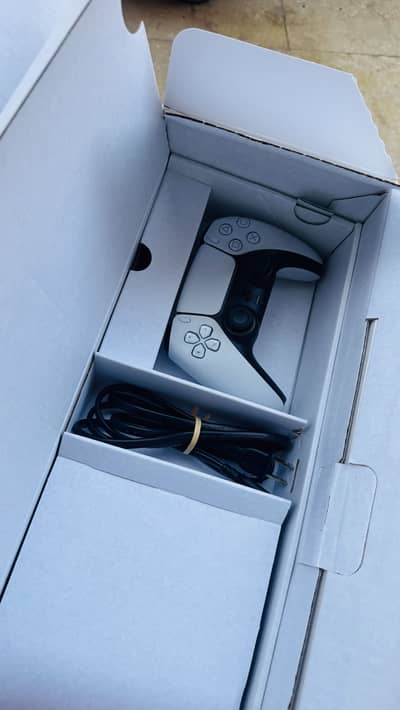 PS5 Fat 1TB Box pack