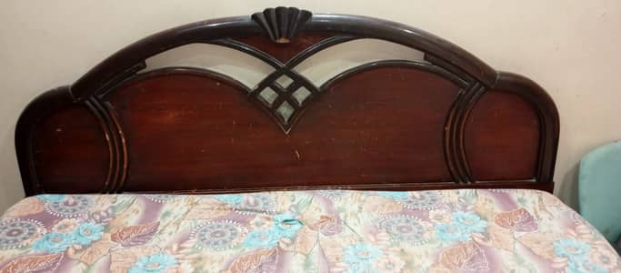 King Size Bed Only Without Mattress & Wooden Sheet Available For Sale