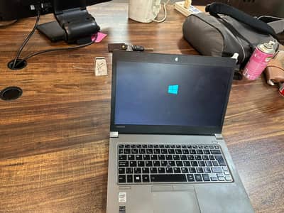 Toshiba Portege Z30-A Ultrabook 128GB SSD 4GB RAM, 4th Gen i5-Like new