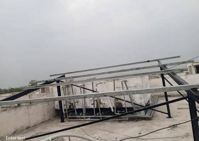 solar installation solar inverter repairing elevated structure 17