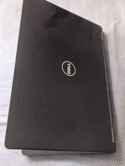 Dell latitude 5480 Core i5 7th 8gb ram 256 SDD all okay no any fault