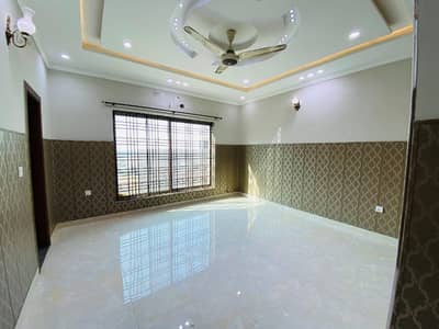 10 Marla New House For Rent