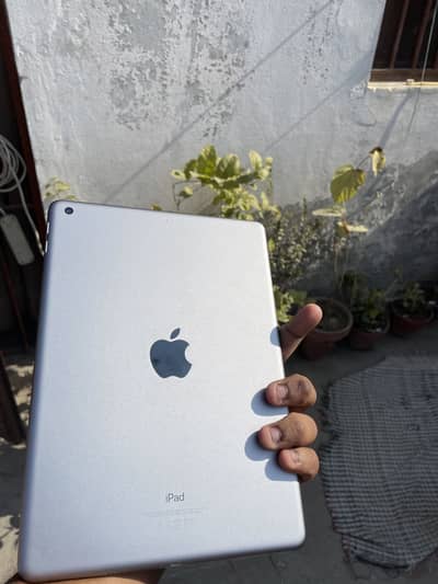 Ipad 6th gen 32gb