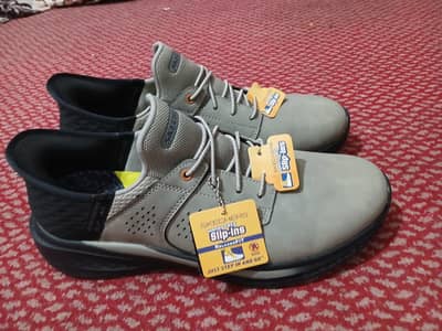 Sketchers Shoes  import from Canada 