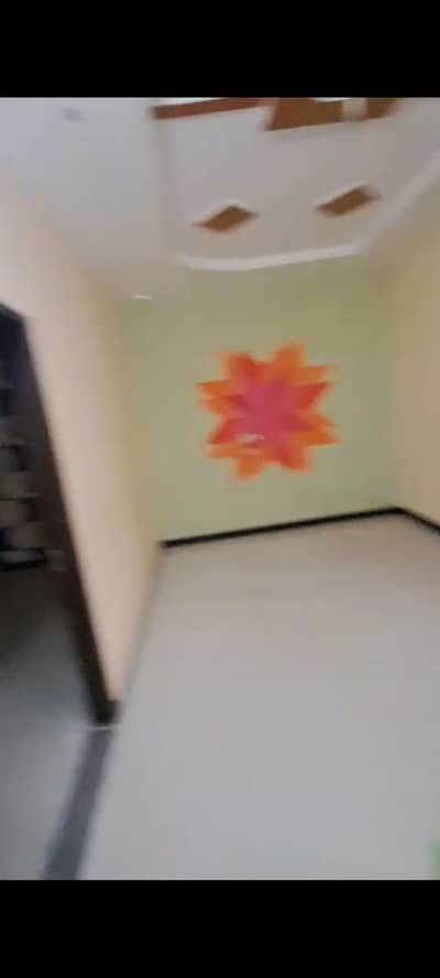 5 Marla portion gas available