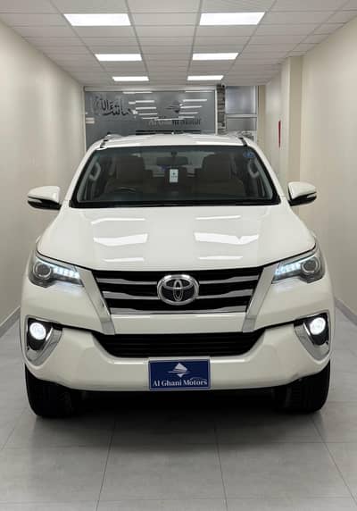 Toyota Fortuner 4x4 V Petrol  2017