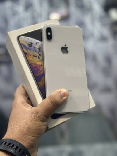 iphone Xsmax 256GB Pta Approved mint condition complete box