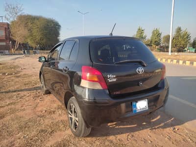 Toyota Vitz 2010 1.0