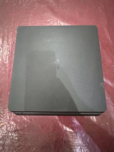 PS4 Slim 500 GB with Box