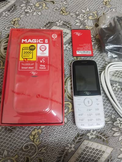 itel magic 2 white color mobile like brand new