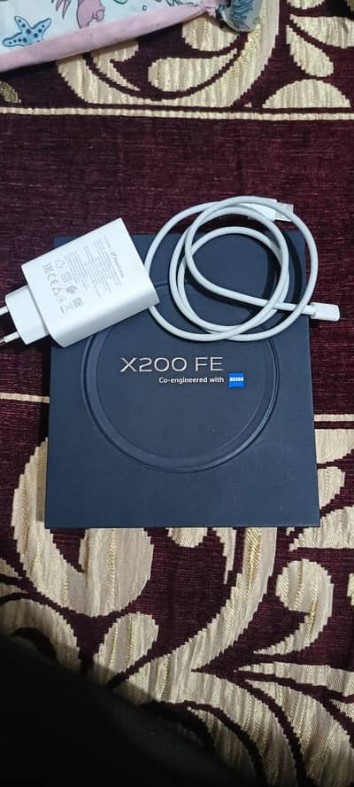 Vivo x200 FE 5G
