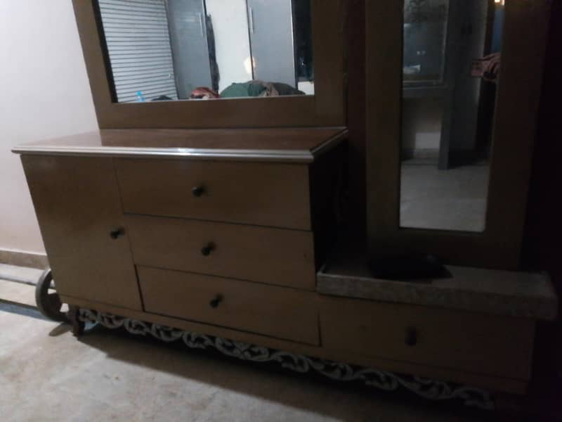 dressing table 2
