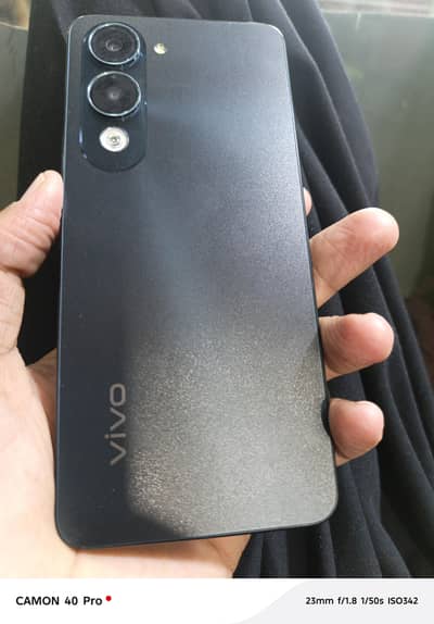 vivo yo4 4 128 11 month warnty wit full. box 03430528547