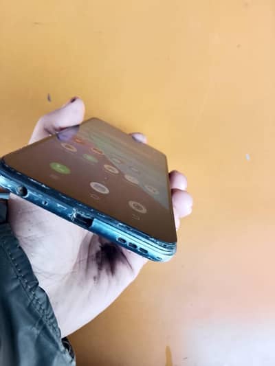 4 gb 64 gb only mobile hai