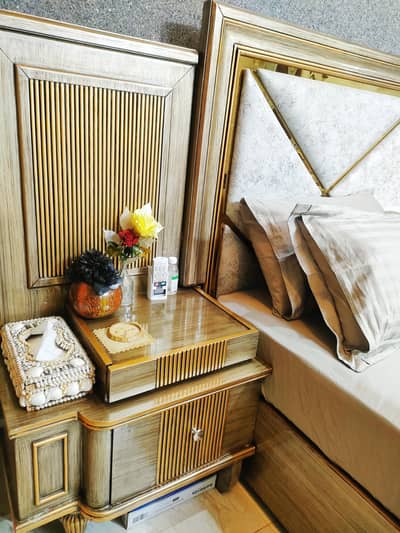 Double Bed/King Size Bed/ Bed Set/Dressing & Side Table/Furniture