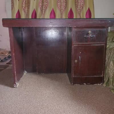 Office table and chair