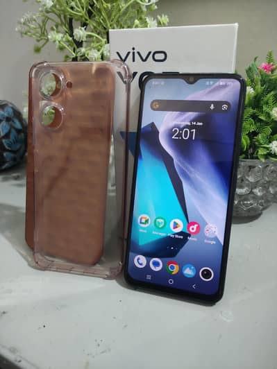 vivo y03t 4/128 full box in warrrnty 8month