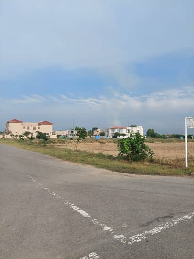 10 Marla plot for sale T block D H A phase 7 Lahore